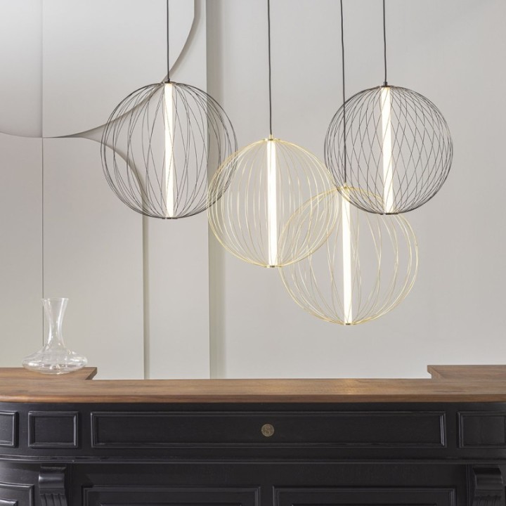 Lustre en métal doré et globe D60 cm ATOME