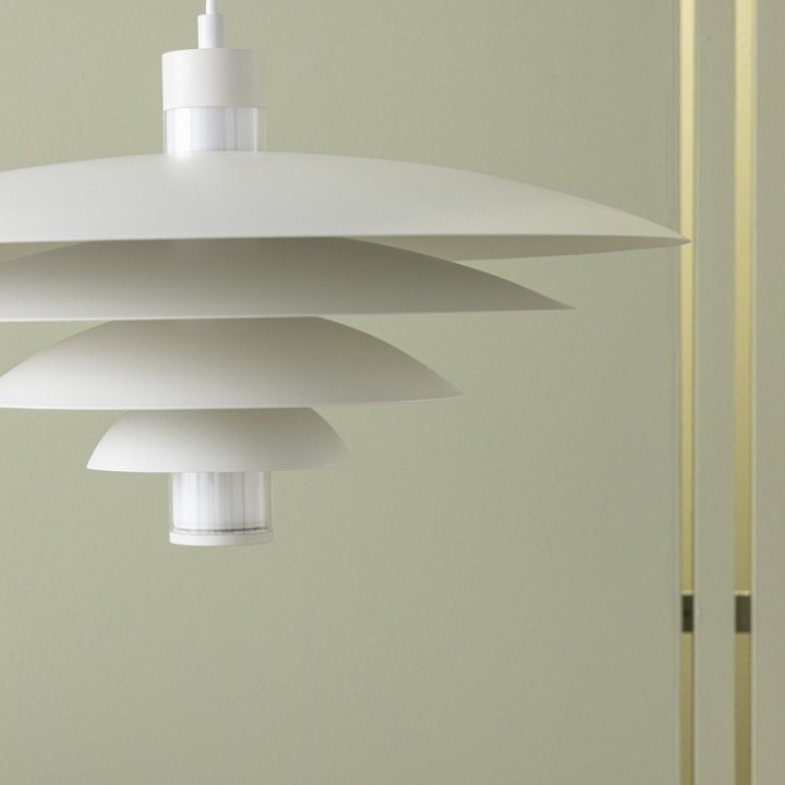 Boreal white chandelier