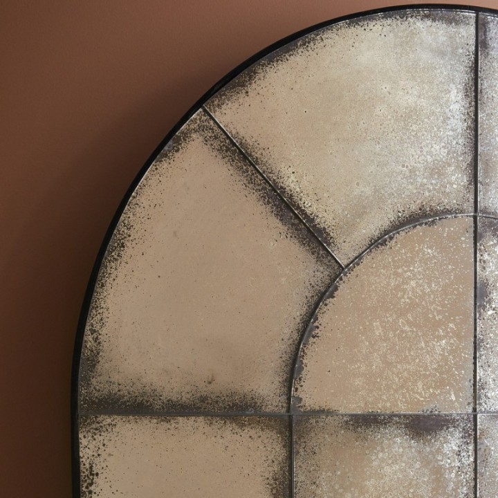 Manoir Mirror