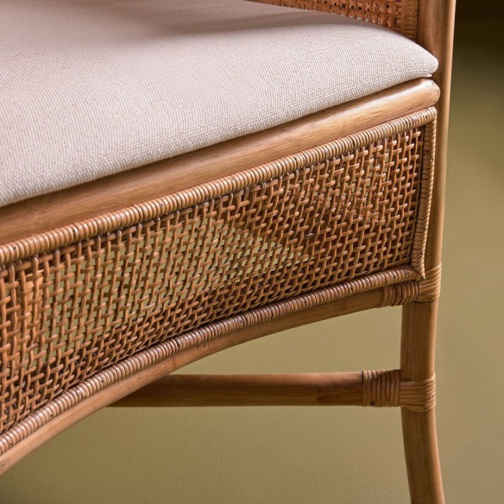 Fauteuil en rotin avec assise en tissu MAURICE