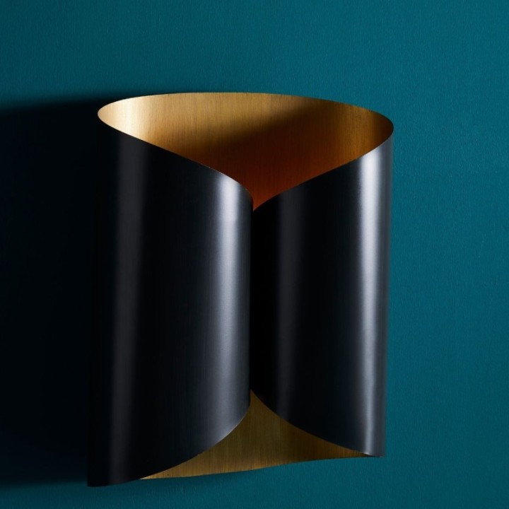 Papyrus black and gold metal wall light