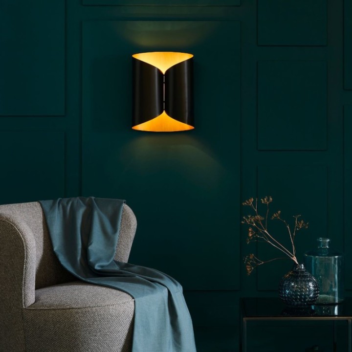 Applique murale, luminaire vintage en métal noir, intérieur doré