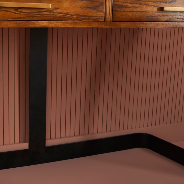 Bureau en chêne brûlé et piètement métal, collection Scarlette