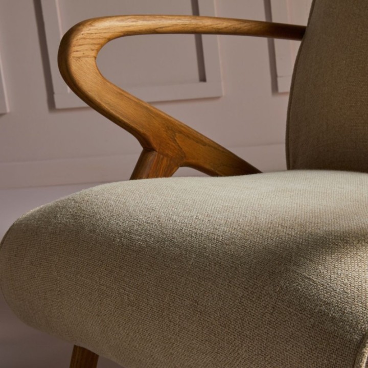 Jean armchair in solid oak and linen fabric
