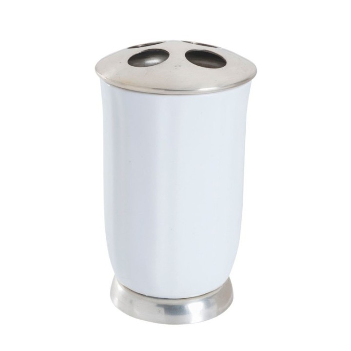 Set of washbasin accessories in metal and porcelain