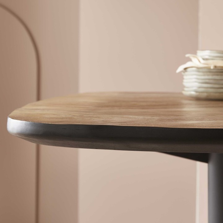 Bernard Table
