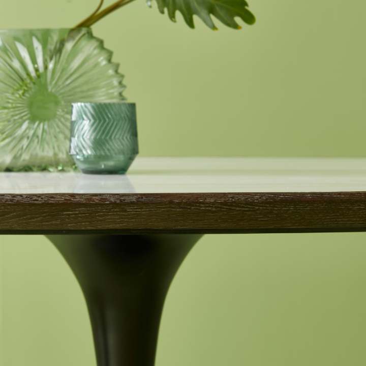 Tulipe Table with white marble and oak top