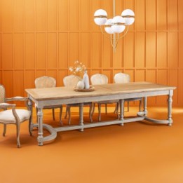 Fantastique solid wood table