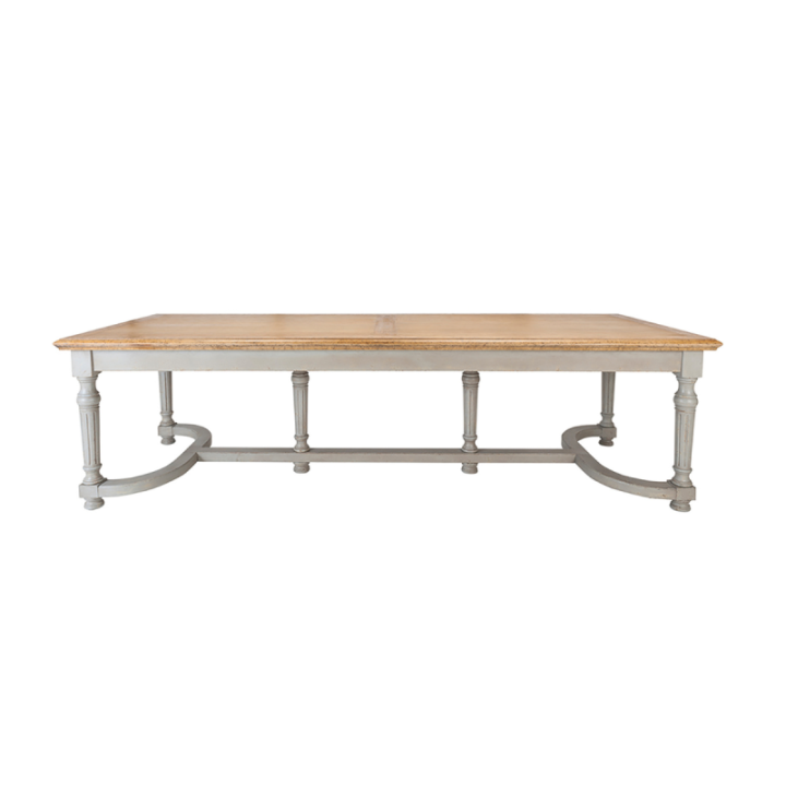 Fantastique solid wood table
