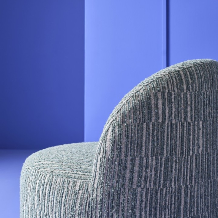 Green Culbuto Swivel Armchair