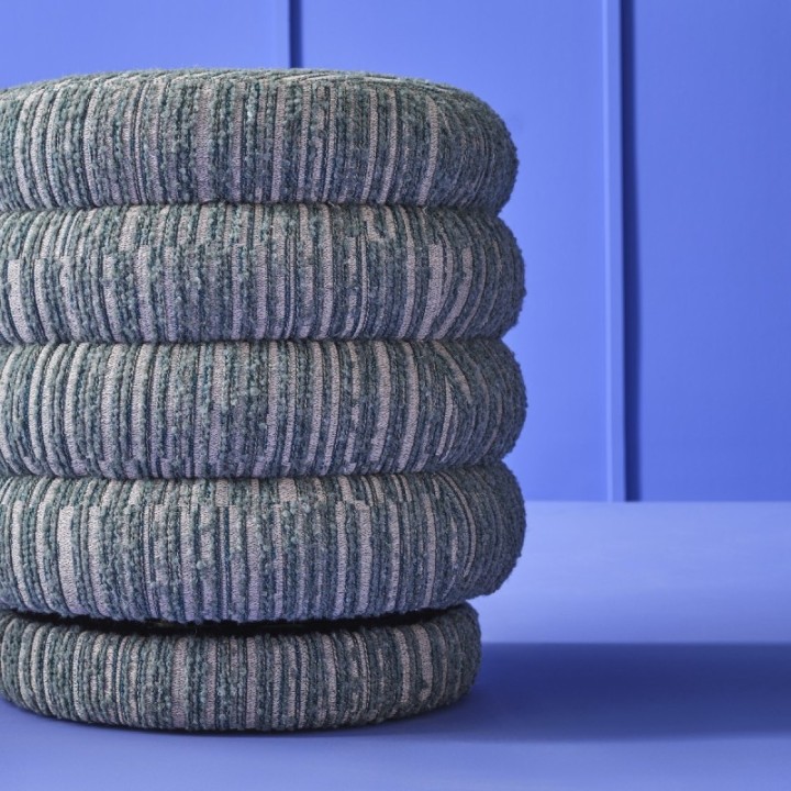 Bibendum green swivel table pouf