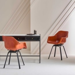 Rockie leather bridge armchair