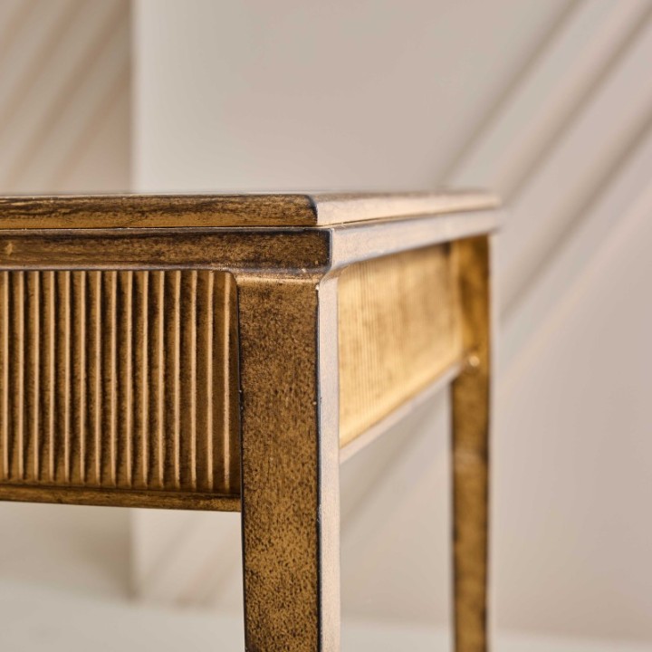 Console Antoinette