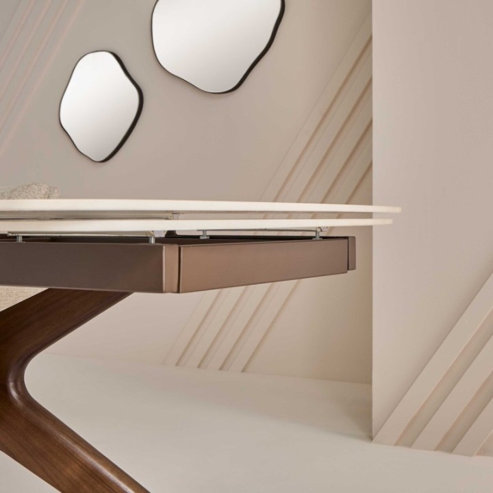 Tivoli ceramic table with extension leaves