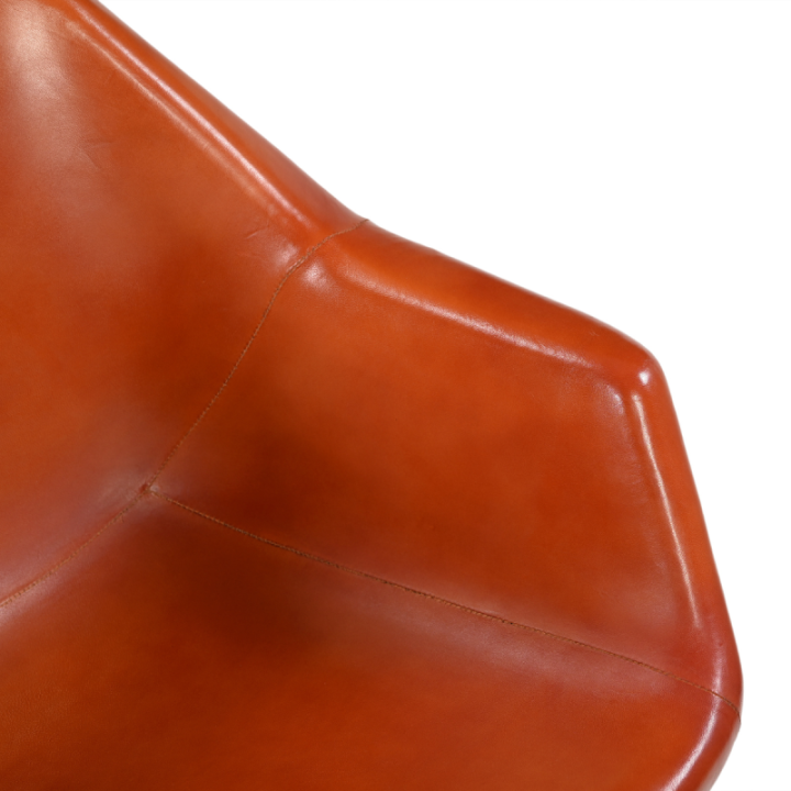Rockie leather bridge armchair