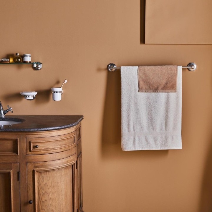 Octo wall-mounted toothbrush holder in brass and ceramic