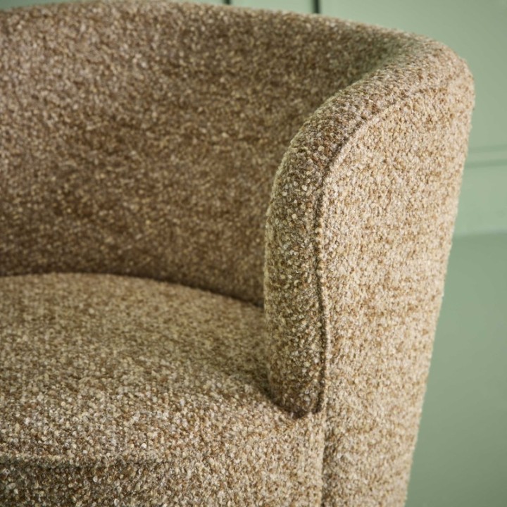 Barnabé caramel armchair