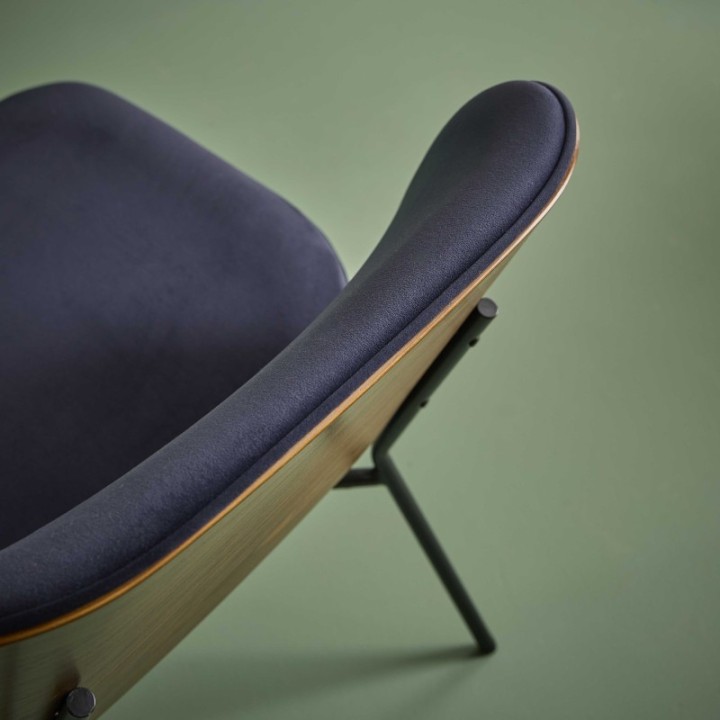 Serge Armchair blue velvet