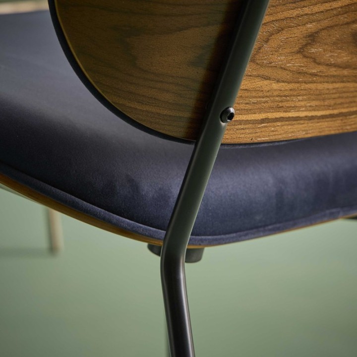Serge Armchair blue velvet